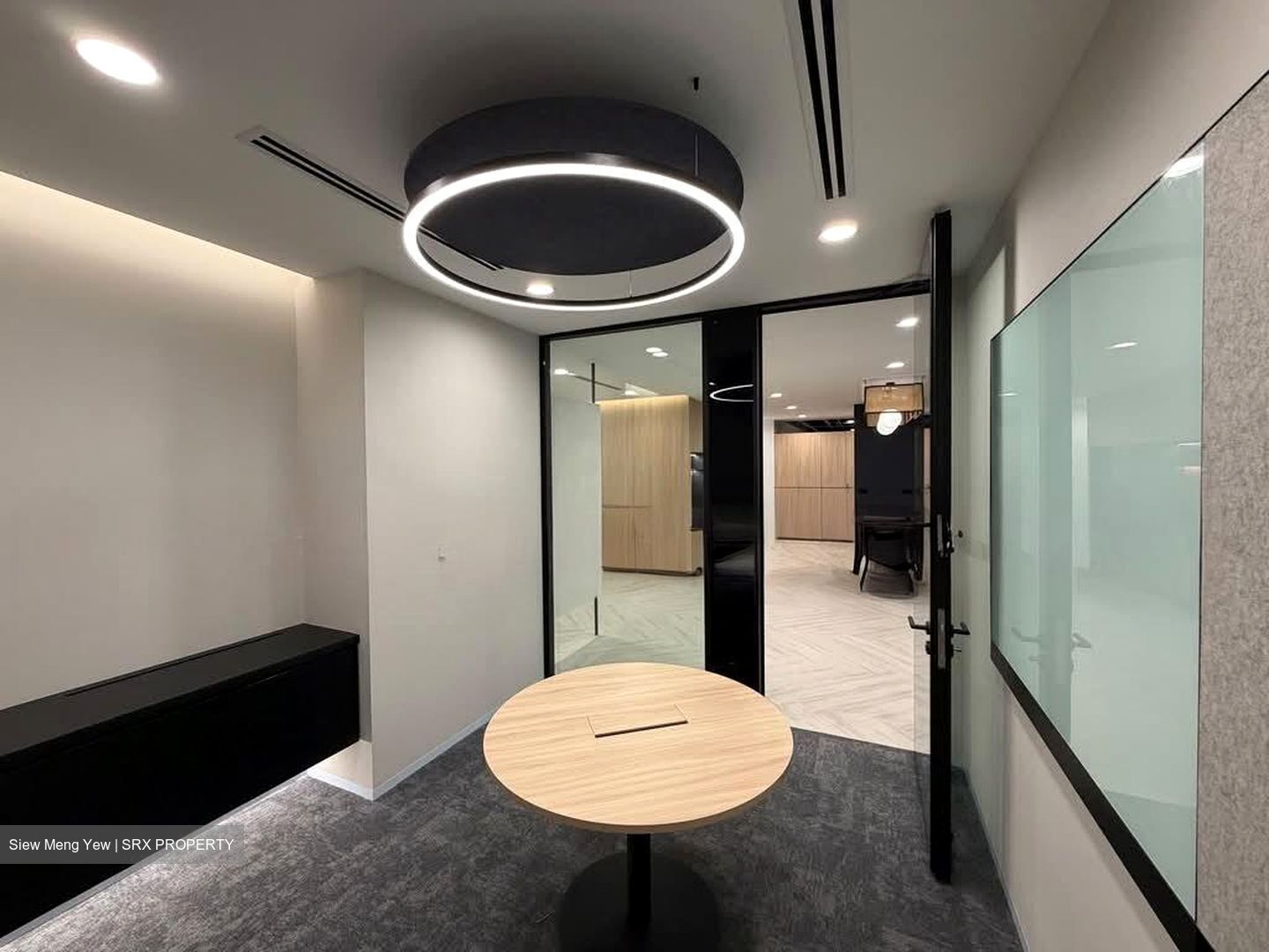 Chevron House (D1), Office #588638021